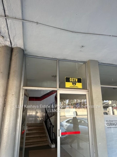 OFFICES TO LET at Avondale Shopping Center