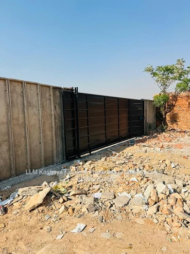 INDUSTRIAL STAND FOR SALE in Waterfalls, Harare