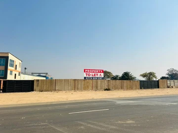 Commercial & Industrial Land