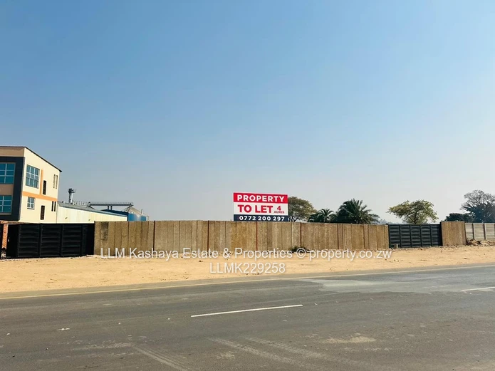 INDUSTRIAL STAND FOR SALE in Waterfalls, Harare