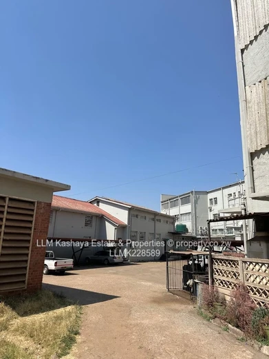 OFFICES TO LET at Avondale Shopping Center