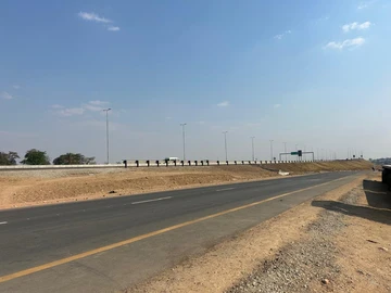 Commercial & Industrial Land