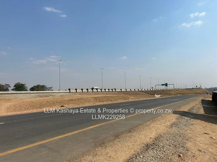 INDUSTRIAL STAND FOR SALE in Waterfalls, Harare